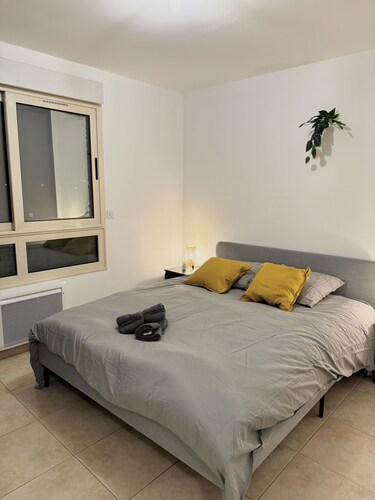 Appartement proche Paris, Disneyland, aéroport Roissy-Charles de Gaulle.