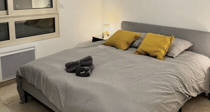 Appartement proche Paris, Disneyland, aéroport Roissy-Charles de Gaulle.