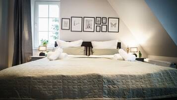 2 soverom, skrivebord, strykejern/-brett og wi-fi (inkludert)