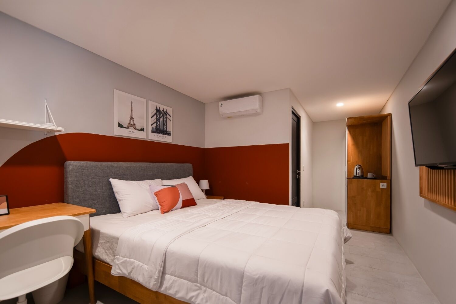 Habitación doble Deluxe | Escritorio, wifi gratis y ropa de cama 