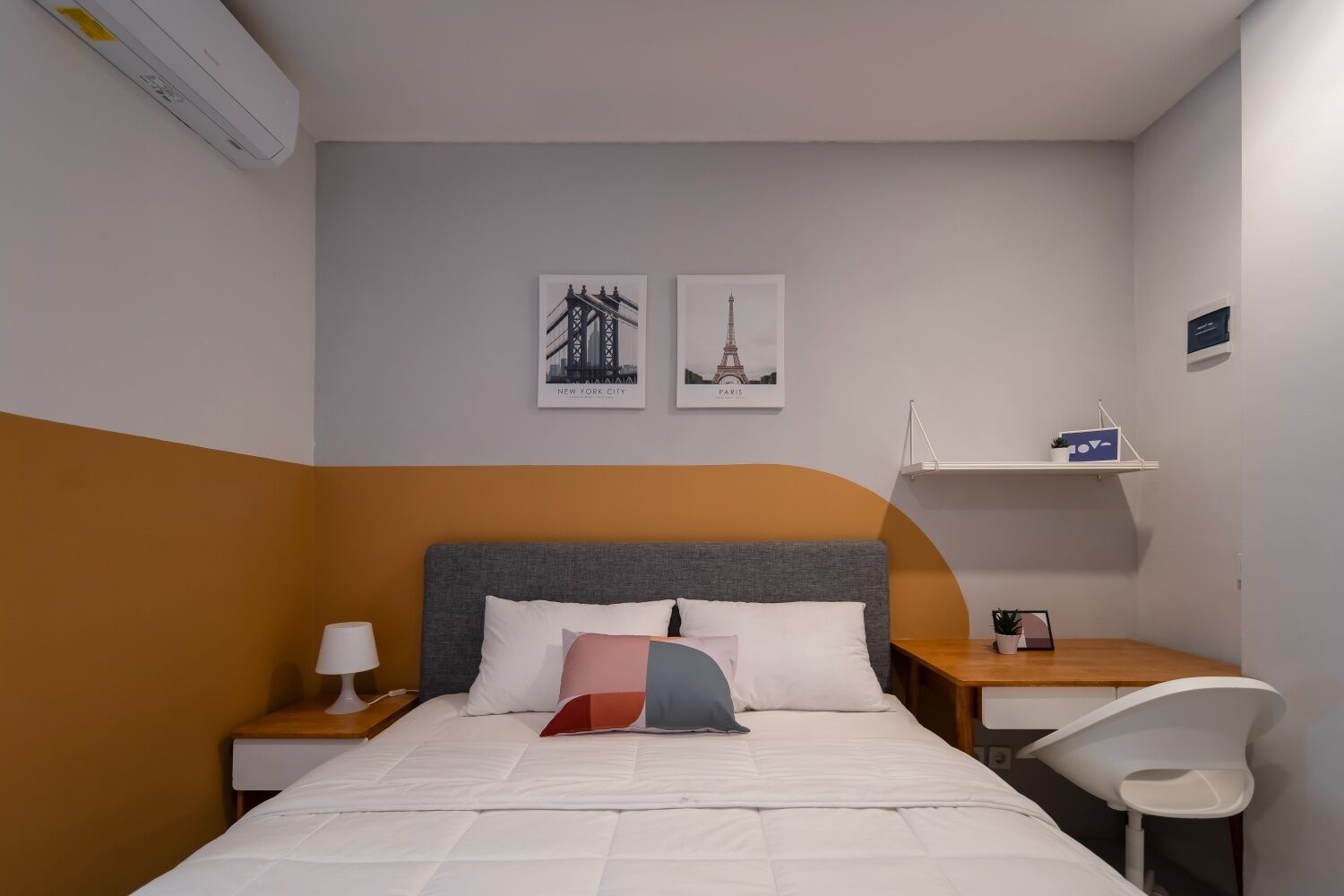 Kamar Double Deluks | Meja kerja, Wi-Fi gratis, dan seprai linen