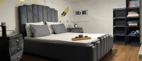 1 sovrum, strykjärn/strykbräda och wi-fi