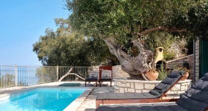Villa Levrecchio - Two Bedroom Villa, Sleeps 4