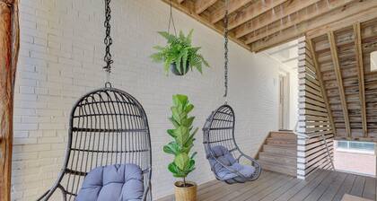 The Hive 101 King Suite Pet Friendly by BlueStar