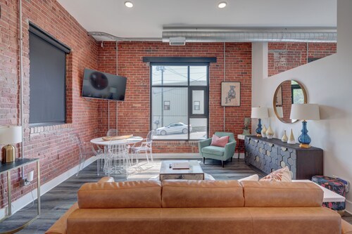 The Hive 103 Bees Knees Pet Friendly by BlueStar