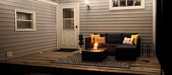 Walk to Tawas Bay Beach!  Peaceful Modern Retreat