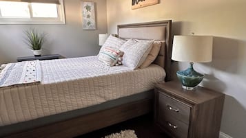 3 bedrooms, desk, iron/ironing board, WiFi