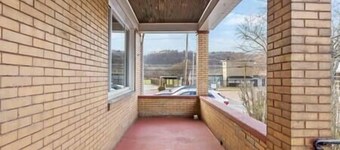 Central Oakmont Oasis