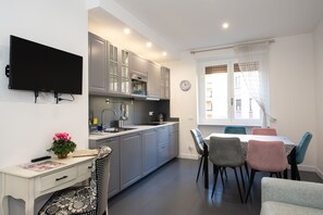 Microwave, stovetop, dishwasher, highchair