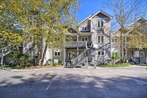 Exterior - Deerfield Lakefront Condo/Boat Slip Included! (LaFollette)
