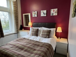 3 Schlafzimmer, Bügeleisen/Bügelbrett, Bettwäsche