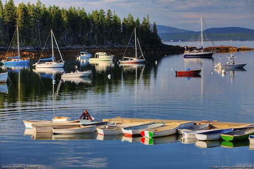 Elegant and spacious recreational vehicle minutes from Acadia National Park