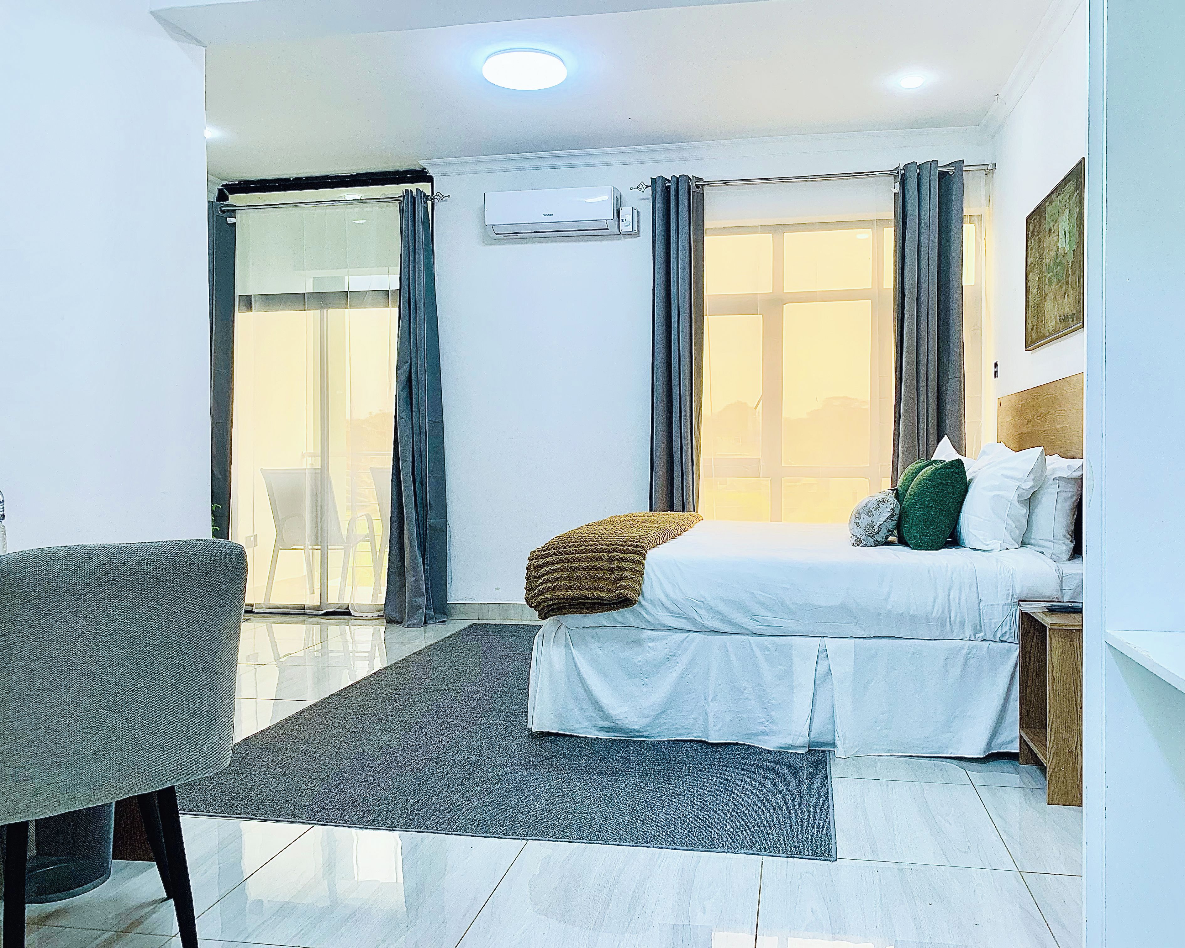1 bedroom, desk, iron/ironing board, WiFi (free)