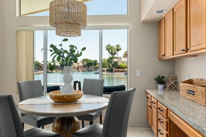 Lakefront Home complete with Mountain Views, Pool, Putting Green & Paddle Boat!
