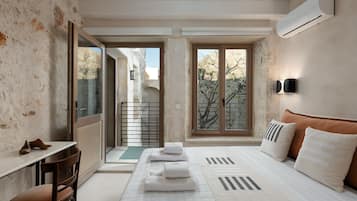 Deluxe tweepersoonskamer | 1 slaapkamer, luxe beddengoed, donzen dekbedden, pillowtop-bedden