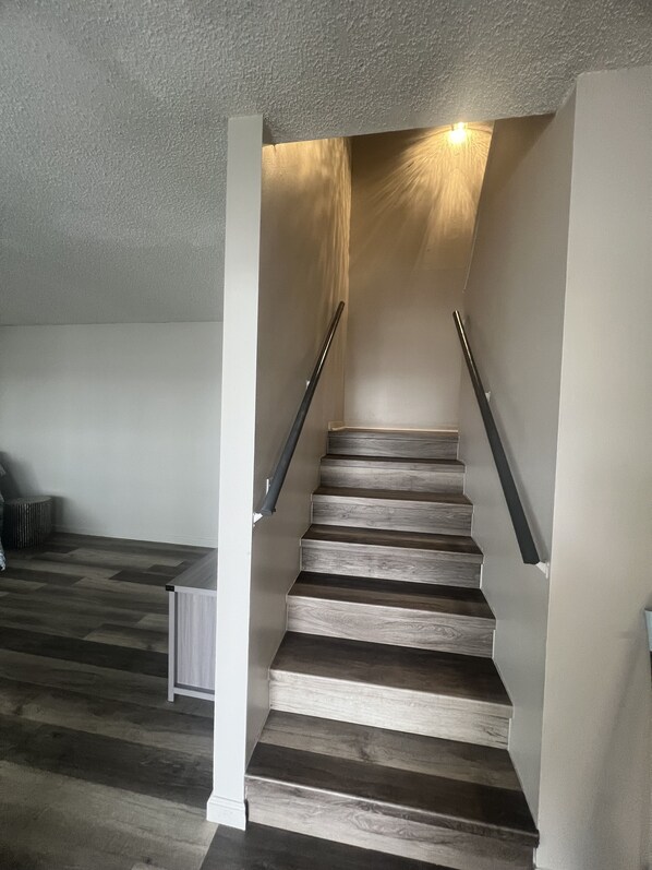 Interior - Beautiful 2/2 townhome across from world class Lake Okeechobee Bass fishing ! (Okeechobee)