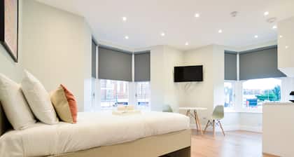 Golders Green Serviced Apartments by Concept Apartments