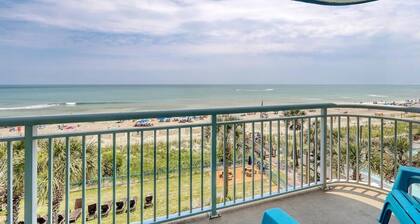 Huge Breathtaking Oceanfront Condo, Beautiful Decor, Drive to the 4th Floor Deck