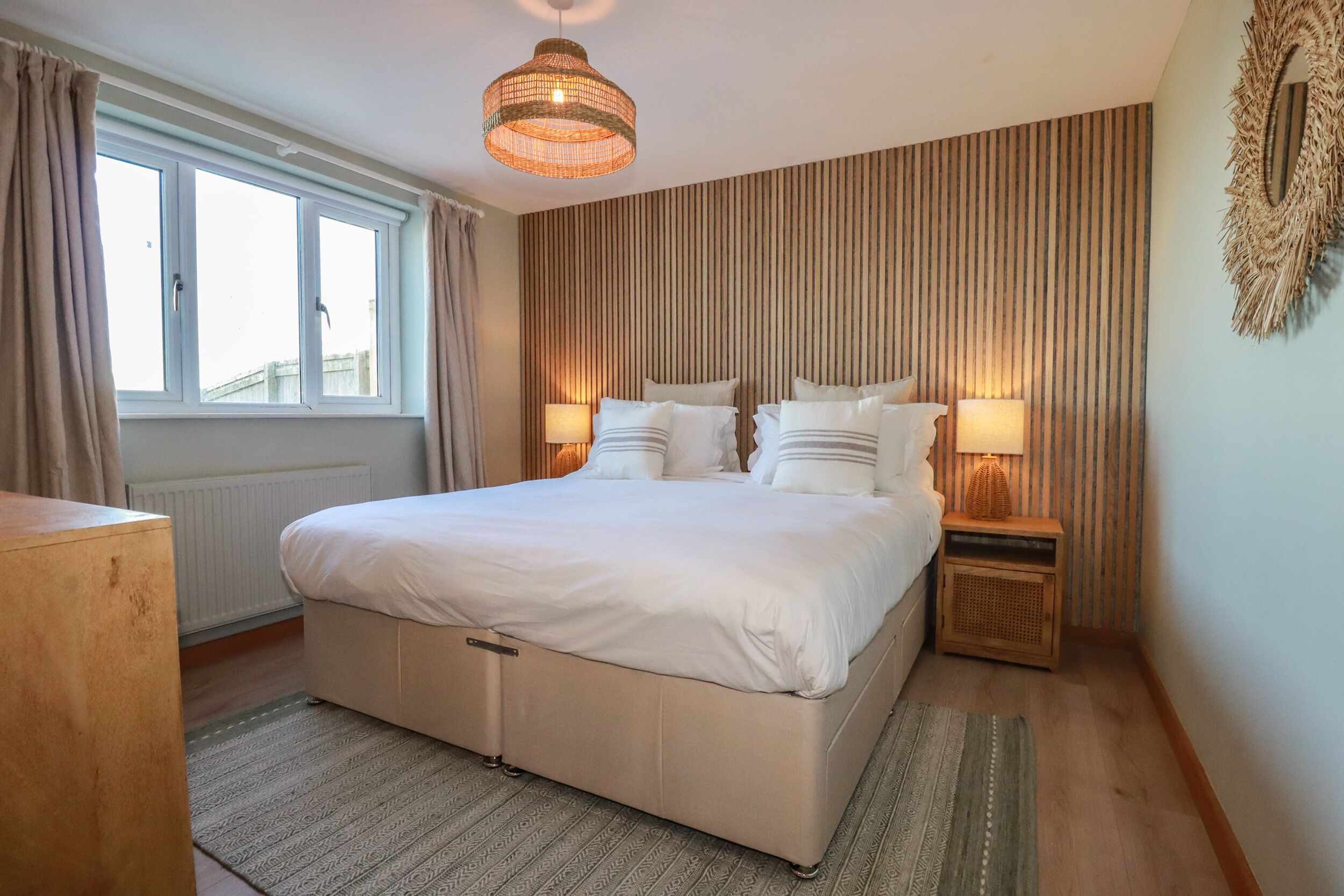 4 bedrooms, individually decorated, individually furnished, free WiFi