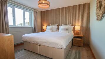 4 bedrooms, individually decorated, individually furnished, free WiFi
