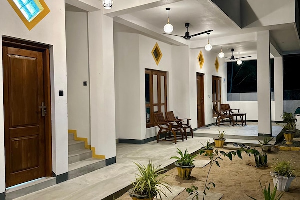 Mặt tiền nơi lưu trú