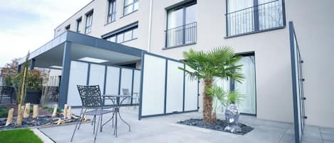 Comfort Room | Terrace/patio