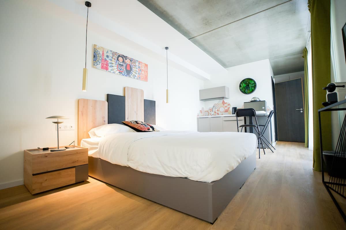 Apartamento | Escrivaninha, quartos à prova de som, camas extras/dobráveis