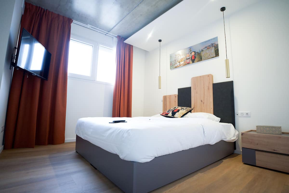 Premium Suite | 1 bilik tidur, meja, katil lipat simpan percuma, Wi-fi percuma
