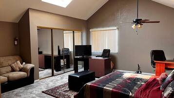 4 Schlafzimmer, Bügeleisen/Bügelbrett, WLAN, Bettwäsche