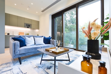 Studio Apartment | Living area | Flat-screen TV, heated floors. Haverstock Hill Serviced Apartments by Concept Apartments