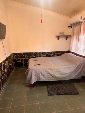 1 bedroom, iron/ironing board, WiFi, bed sheets - COZY APARTMENT IN JACO (Provincia de Puntarenas)