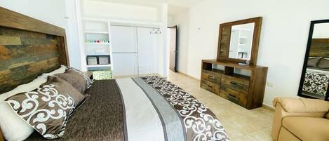 6 habitaciones, wifi y ropa de cama