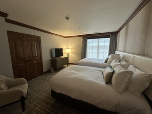 3 bedrooms, iron/ironing board, WiFi, bed sheets - Vail RITZ Carlton 3 Bedroom Apartment (Vail)