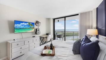 Condo, 1 King Bed with Sofa bed (Beachfront condo with pool, gym, gril) | Living area
