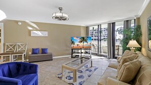 Unclassified image, 2 of 28, button - South Seas Tower 4-104 (Marco Island)