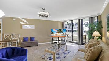 Condo, 1 King Bed (South Seas Tower 4-104) | Living area
