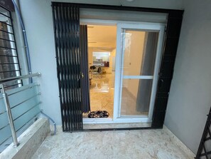 Interior - Djourney Hospitalities 1BF2 the perfect 3BHK stay in the city (New Town)