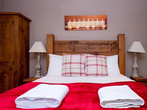 1 dormitorio, tabla de planchar con plancha, wifi gratis y ropa de cama