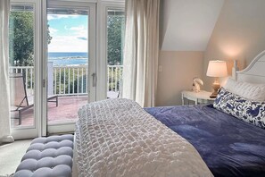 5 Schlafzimmer, Schreibtisch, Bügeleisen/Bügelbrett, Reisekinderbett