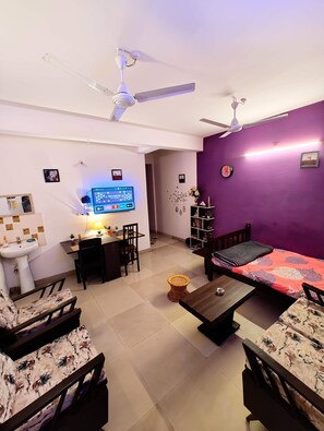 2 bedrooms, iron/ironing board, WiFi, bed sheets - Raga Homestay- 2BHK Homely Apartment in Guwahati (Guwahati)
