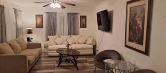 House near Capitol/FSU/FAMU/Hospital/Tallahassee