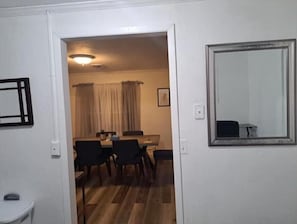Dining - House near Capitol/FSU/FAMU/Hospital/Tallahassee (Tallahassee)