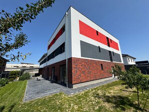 Esterni