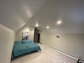 4 habitaciones, escritorio, tabla de planchar con plancha y wifi gratis 
