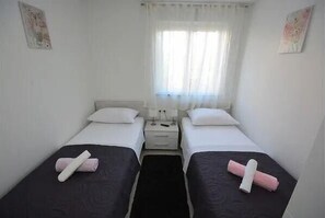 2 bedrooms