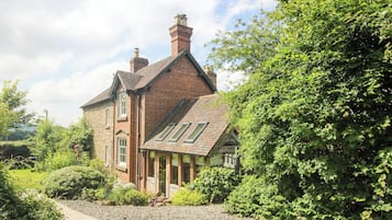 Cottage | Exterior