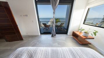 4 bedrooms, desk, iron/ironing board, free WiFi