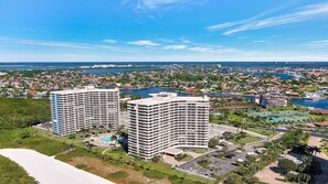 Exterior - Southern view of the Crescent Beach (Marco Island)