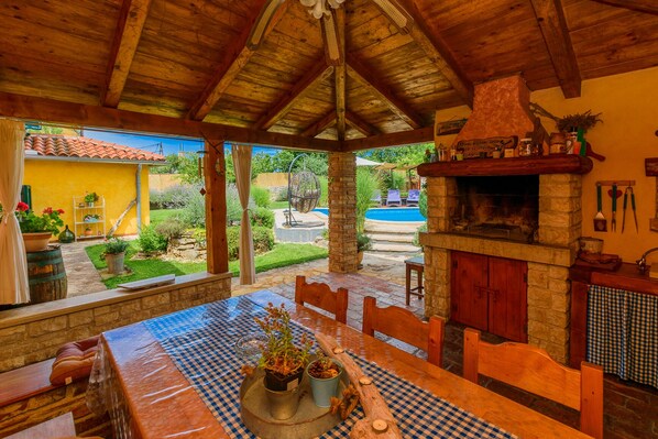 Restauration extérieure