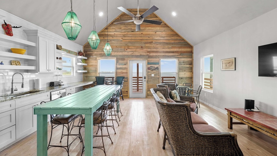 Waterfront Escape w/ Views Shared Pool & Boat Dock Orange Crush by Avantstay